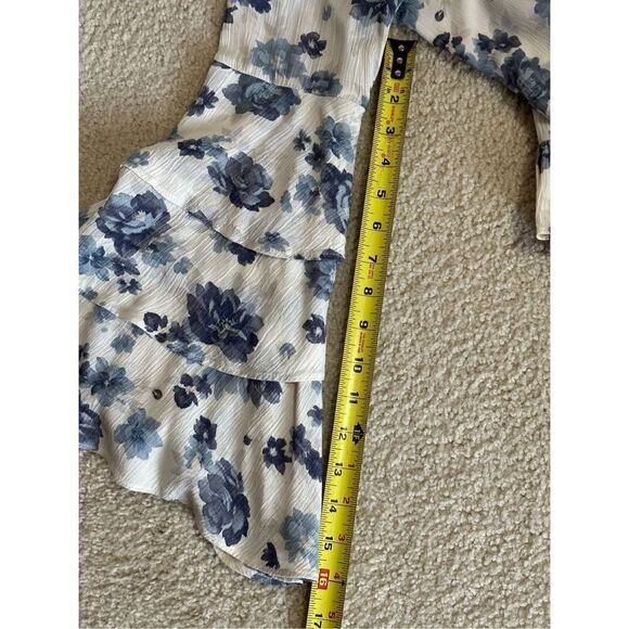 American Eagle adorable v-neck pull over blouse - Picture 7 of 9